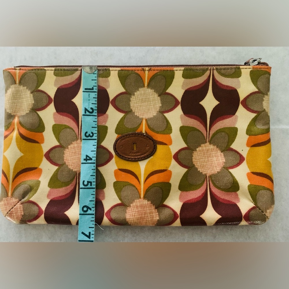 Vintage Fossil “Key-Per” Set of 3 cosmetic pouches
Small medium and large - Picture 6 of 11